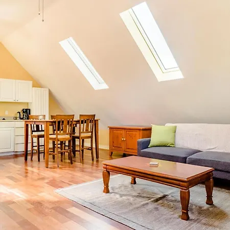 Portland Urban Lodge, Quiet, Walkable, Near